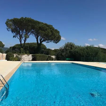 Gasspon - Golfe De St-tropez - Mazet Dans Domaine Prive Avec Piscine Et Tennis Semesterbostad *